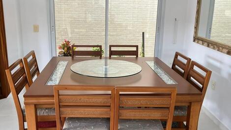 Linda casa com piscina