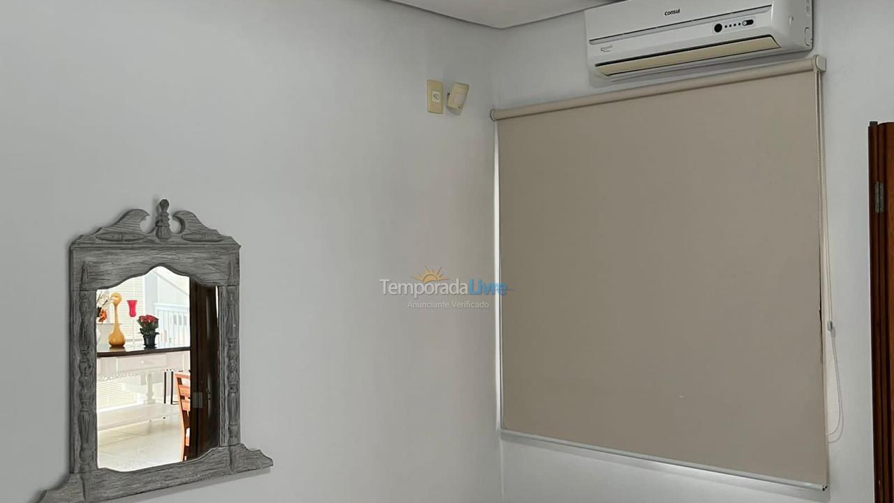 Casa para aluguel de temporada em Garopaba (Jardim Panoramico)