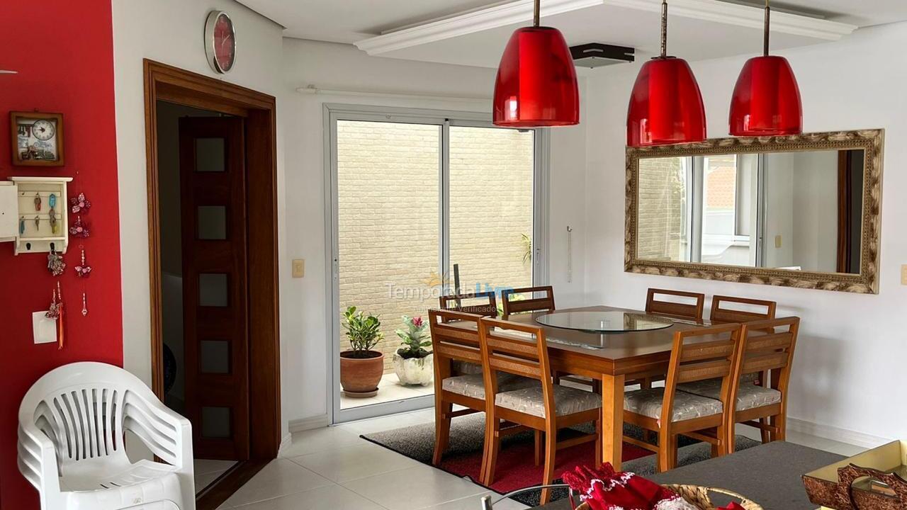 Casa para aluguel de temporada em Garopaba (Jardim Panoramico)