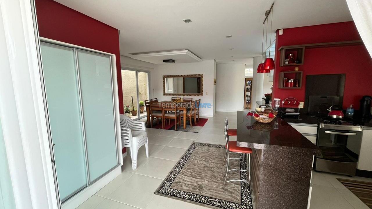 Casa para aluguel de temporada em Garopaba (Jardim Panoramico)