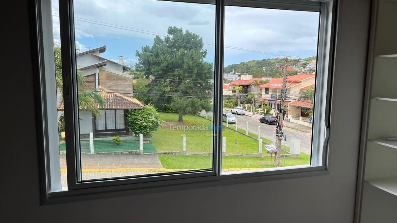 Casa para aluguel de temporada em Garopaba (Jardim Panoramico)