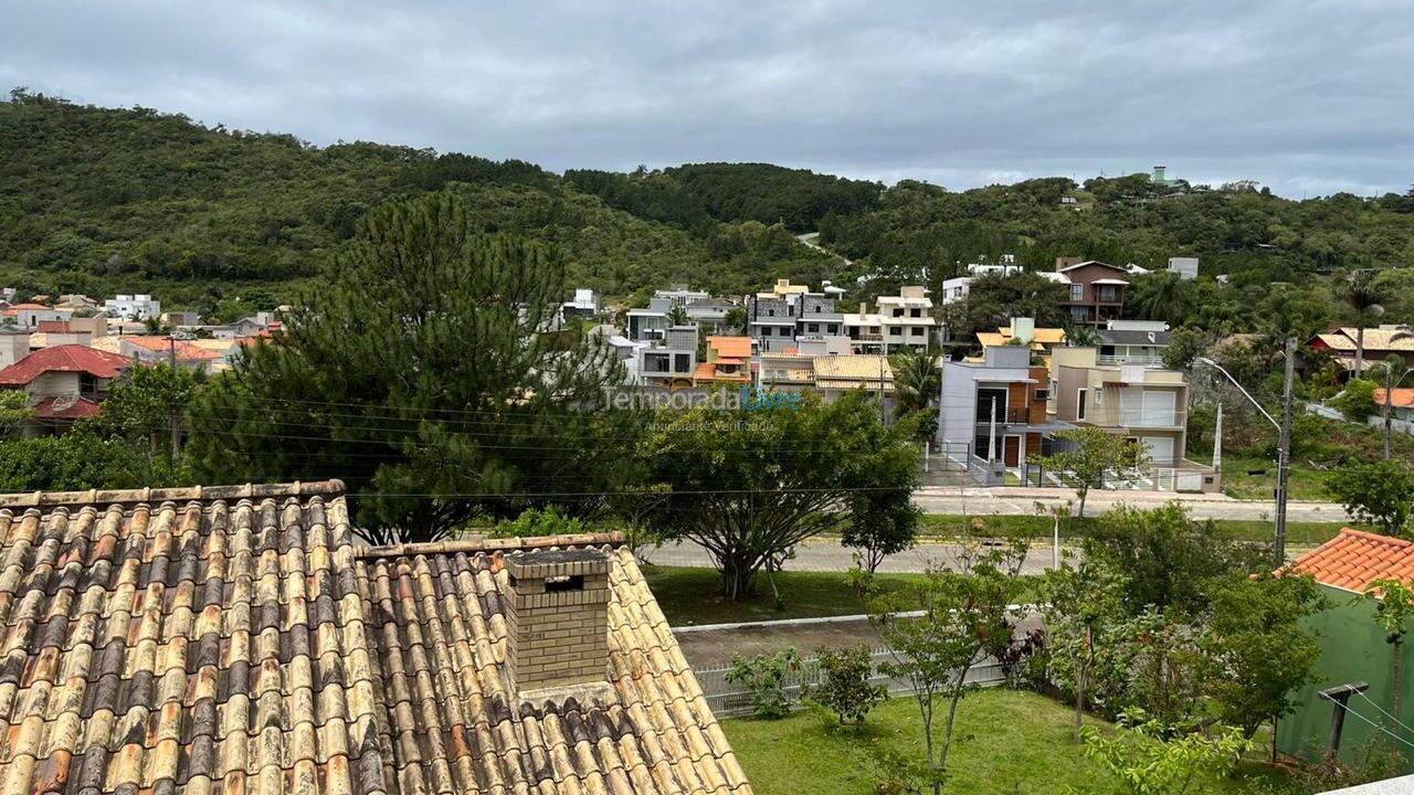 Casa para aluguel de temporada em Garopaba (Jardim Panoramico)