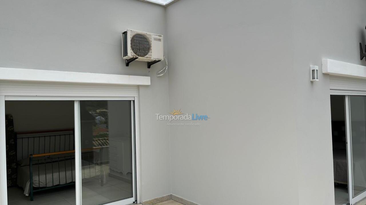 Casa para aluguel de temporada em Garopaba (Jardim Panoramico)