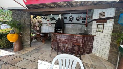 Amplia casa en Guarajuba con piscina, Wi-Fi, playa y parque infantil.