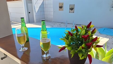 Praia, piscina e churrasco