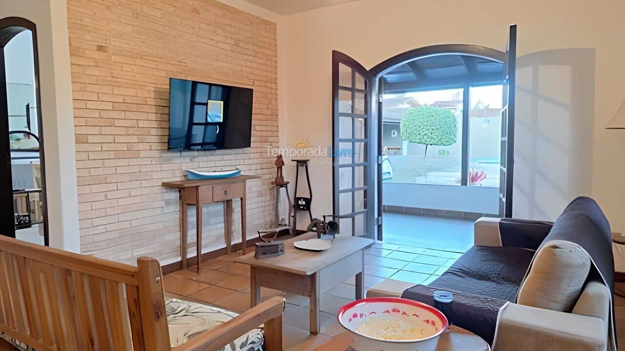 Casa para aluguel de temporada em Caraguatatuba (Indaiá)