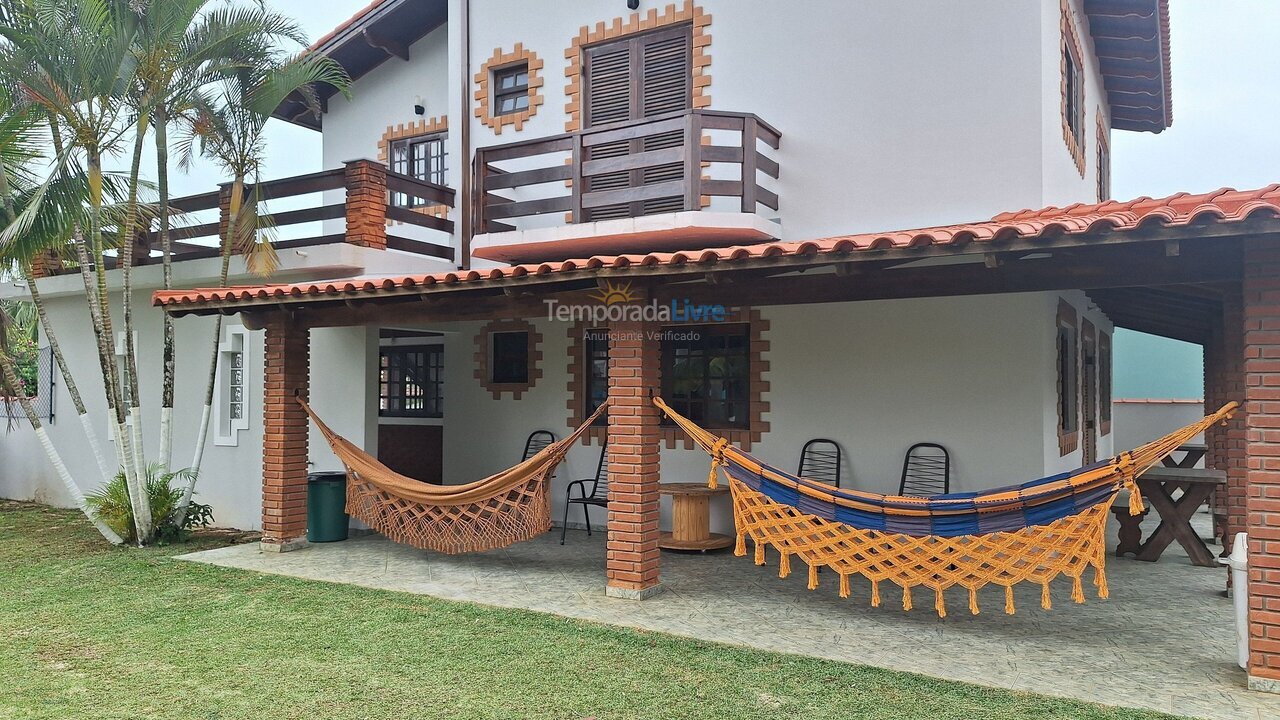 Casa para aluguel de temporada em Caraguatatuba (Massaguaçu)