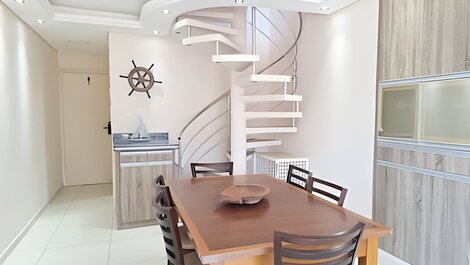 Cobertura com jacuzzi, churrasqueira e vista mar