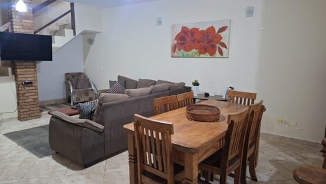 House with balcony overlooking the pool, 500 m from the beach.