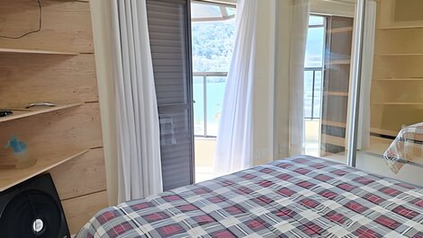 Cobertura com jacuzzi, churrasqueira e vista mar