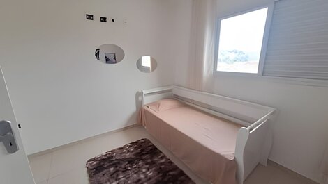 Apartamento com piscina e churrasqueira