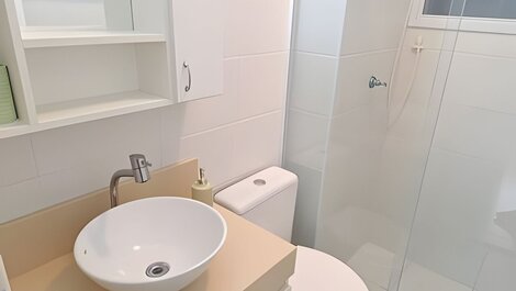 Apartamento com piscina e churrasqueira