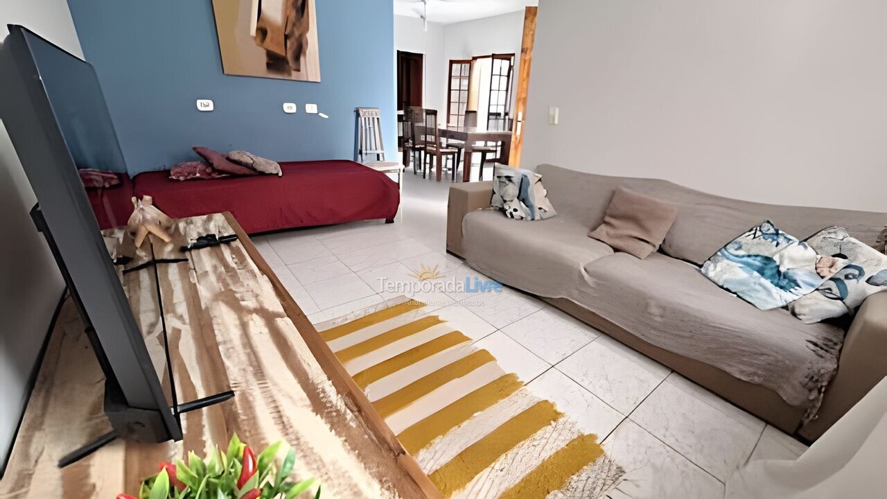 Casa para aluguel de temporada em Caraguatatuba (Cidade Jardim)