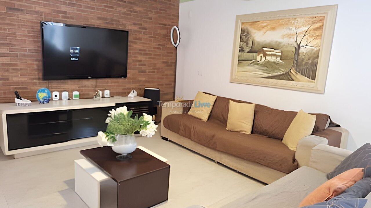 Casa para aluguel de temporada em Caraguatatuba (Parque Balneario Poiares)