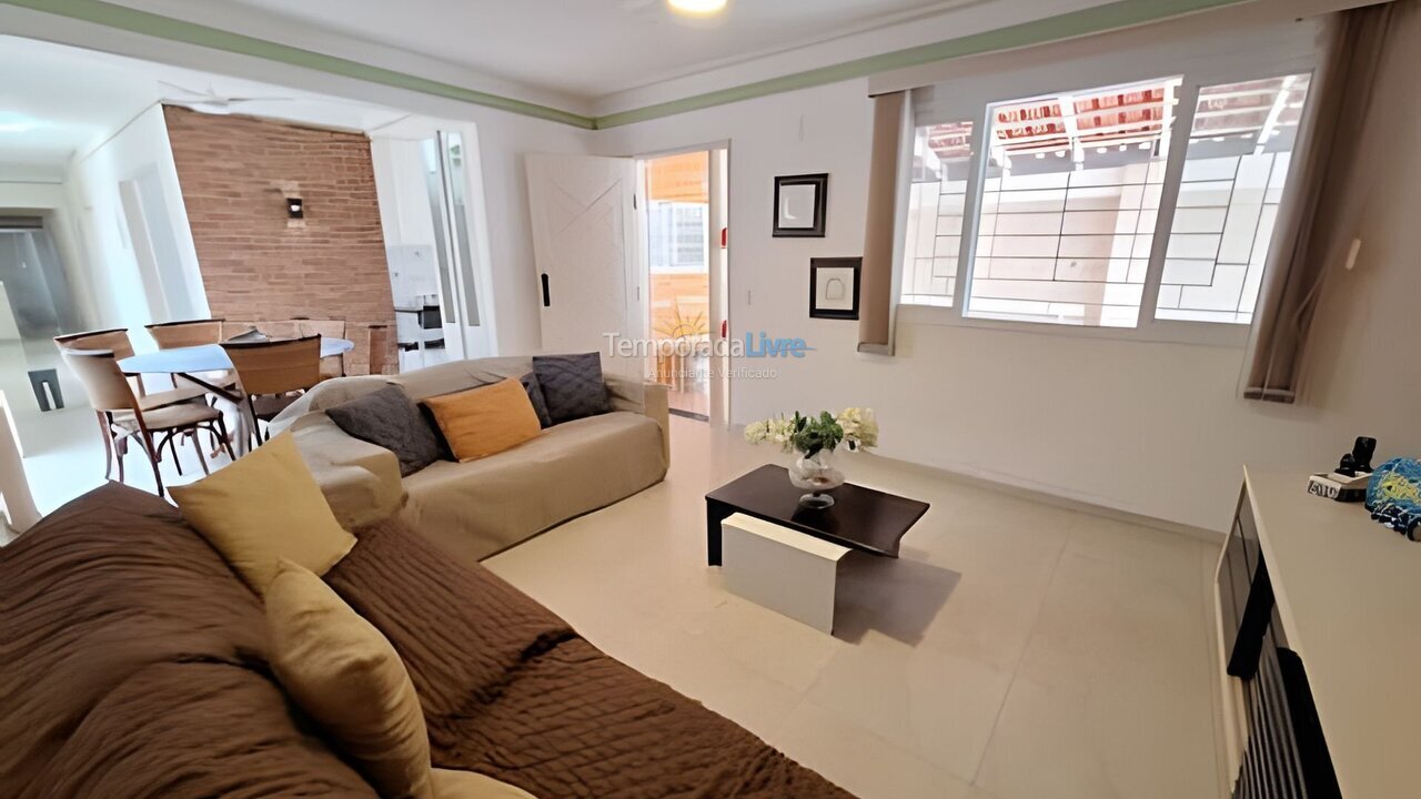 Casa para aluguel de temporada em Caraguatatuba (Parque Balneario Poiares)