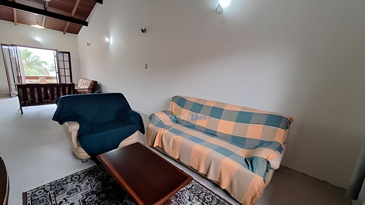 Casa para aluguel de temporada em Caraguatatuba (Massaguaçu)