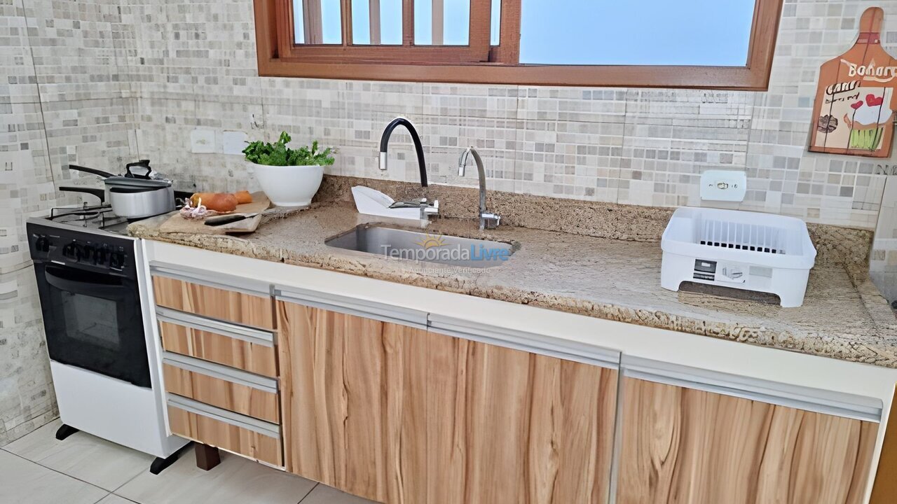 Casa para aluguel de temporada em Caraguatatuba (Cidade Jardim)