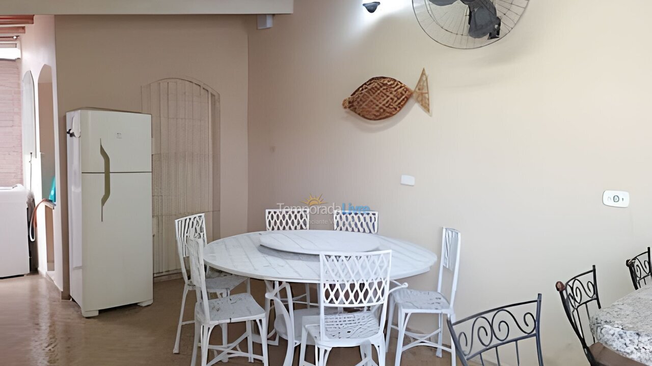 Casa para aluguel de temporada em Caraguatatuba (Parque Balneario Poiares)