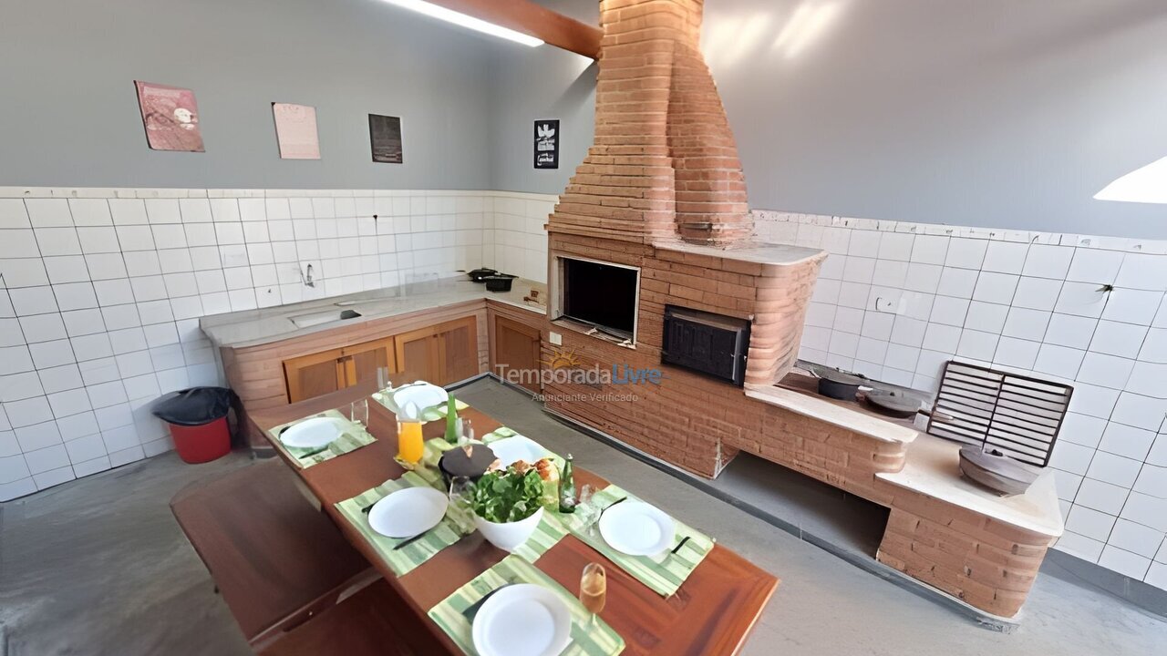 Casa para aluguel de temporada em Caraguatatuba (Cidade Jardim)