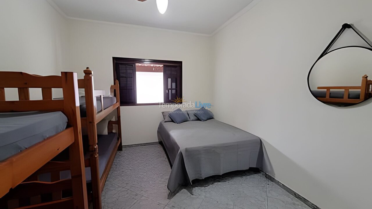 Casa para aluguel de temporada em Caraguatatuba (Massaguaçu)