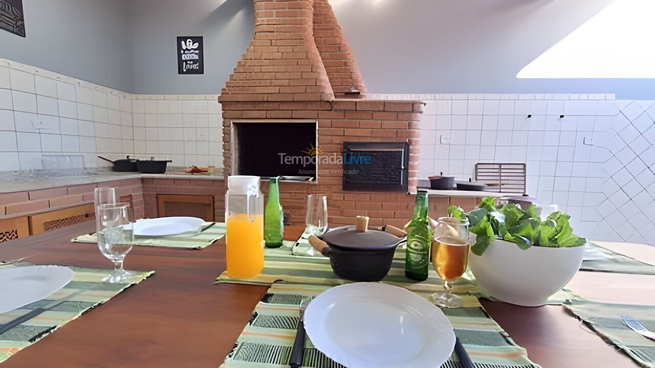 Casa para aluguel de temporada em Caraguatatuba (Cidade Jardim)