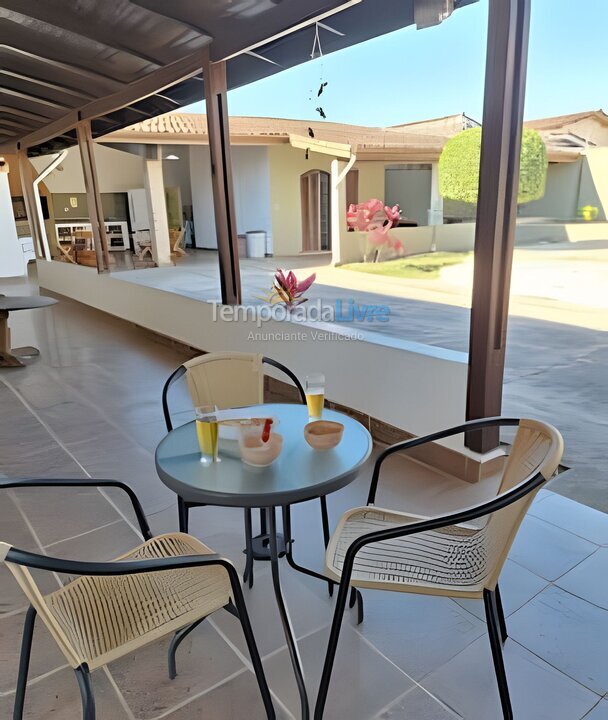 Casa para aluguel de temporada em Caraguatatuba (Indaiá)