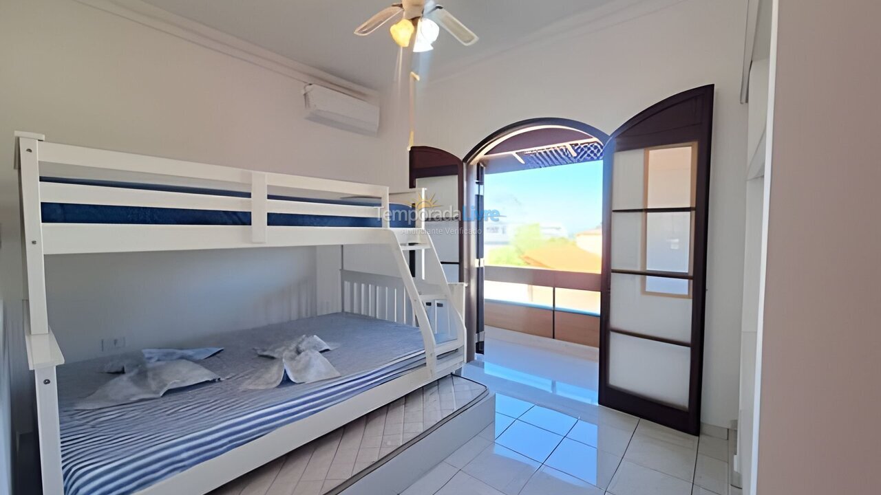 House for vacation rental in Caraguatatuba (Massaguaçu)