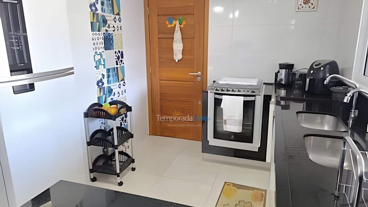 Casa para aluguel de temporada em Caraguatatuba (Massaguaçu)