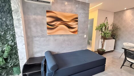 Charming apartment in club condo at Martim de Sá.