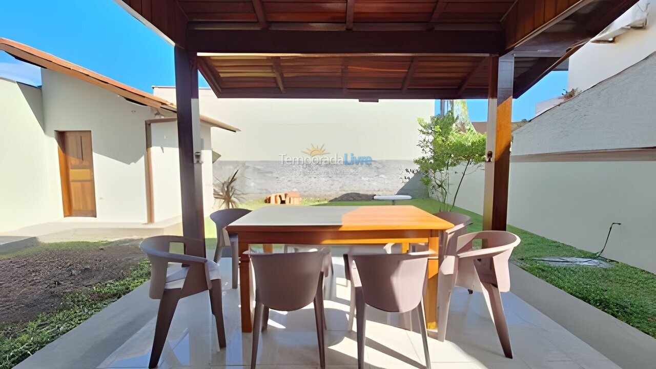 House for vacation rental in Caraguatatuba (Massaguaçu)