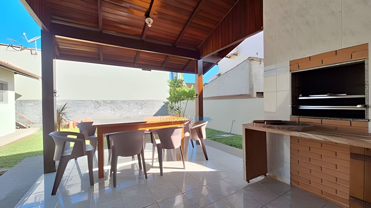 House for vacation rental in Caraguatatuba (Massaguaçu)