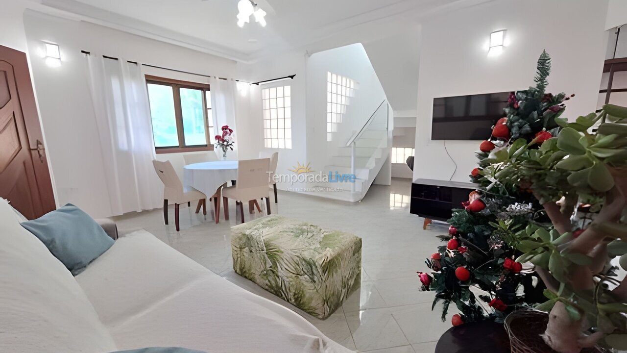 House for vacation rental in Caraguatatuba (Massaguaçu)