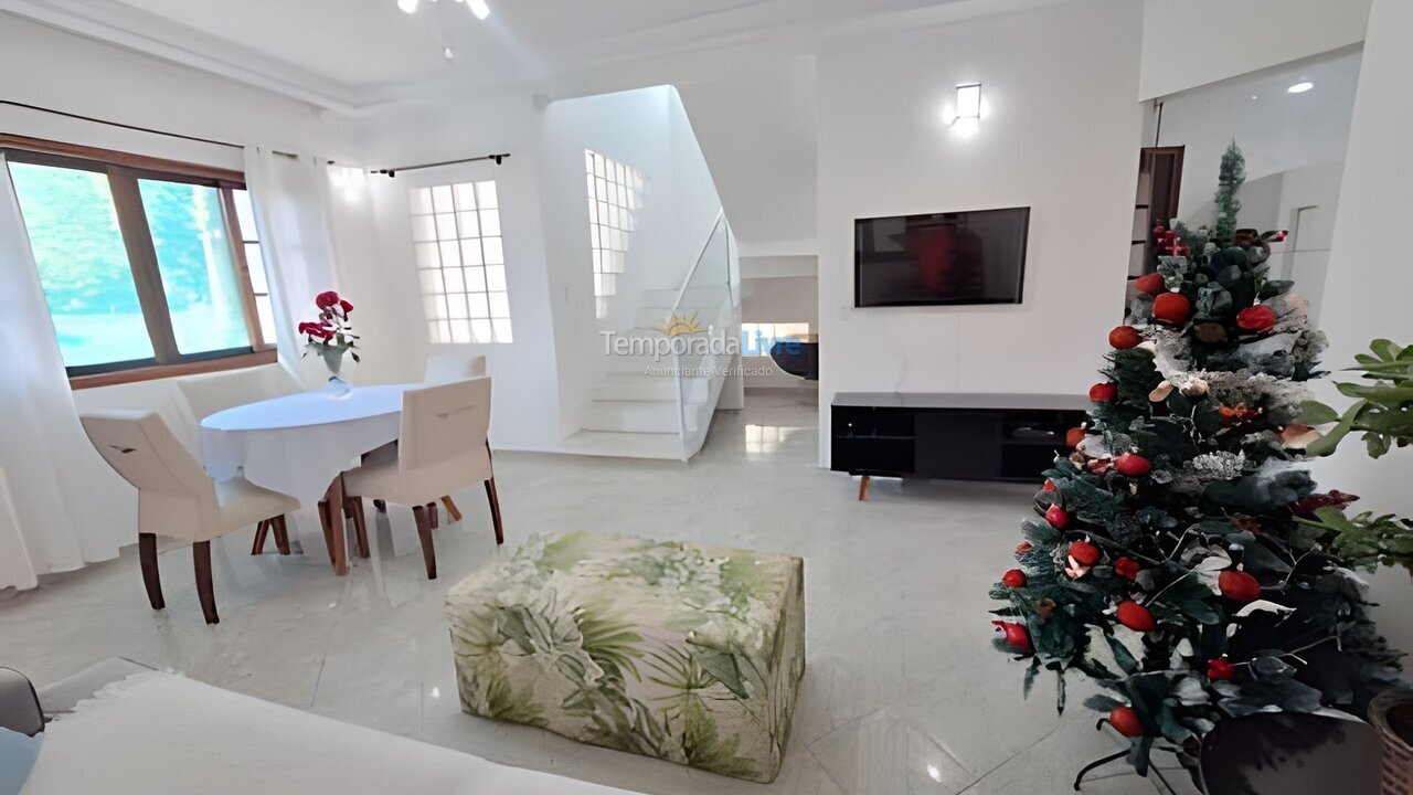 House for vacation rental in Caraguatatuba (Massaguaçu)