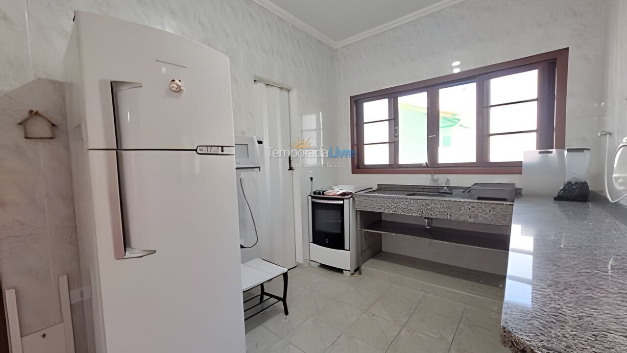 House for vacation rental in Caraguatatuba (Massaguaçu)