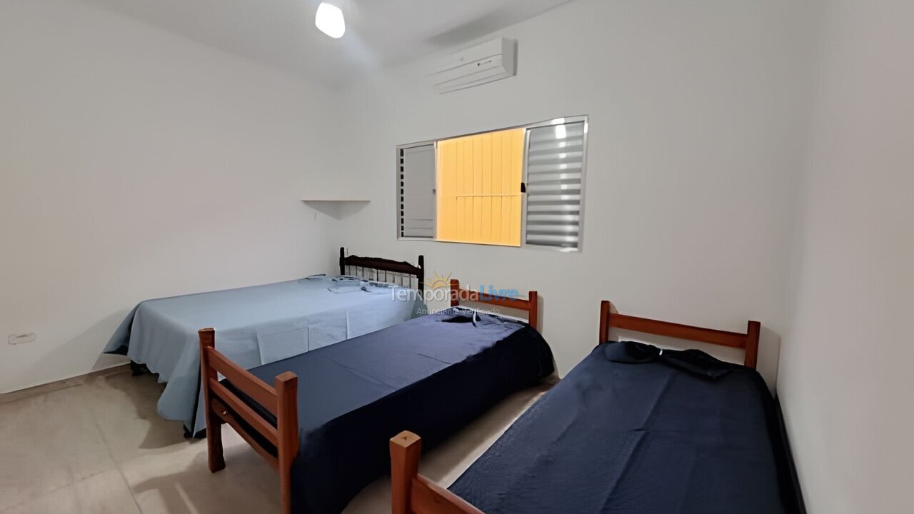 Casa para aluguel de temporada em São Sebastião (Enseada)