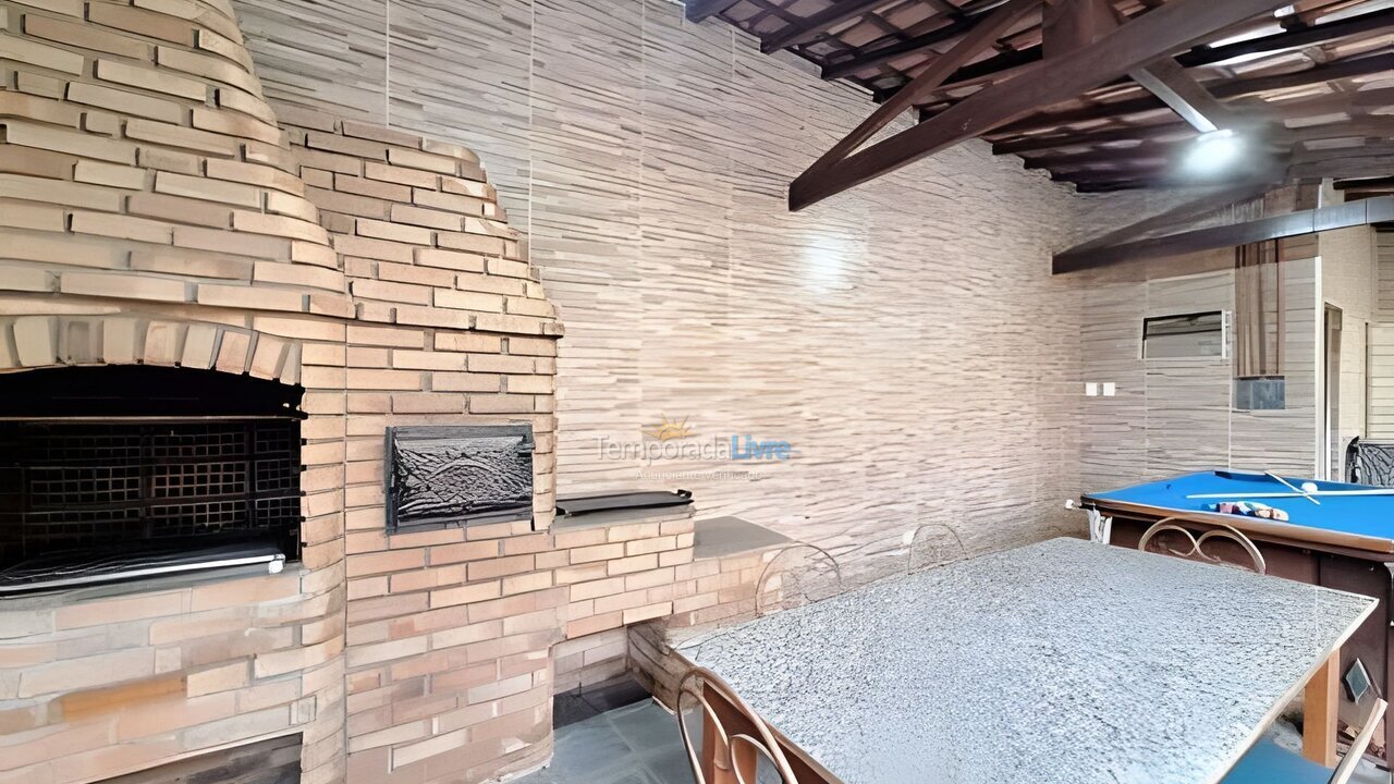 Casa para aluguel de temporada em São Sebastião (Enseada)