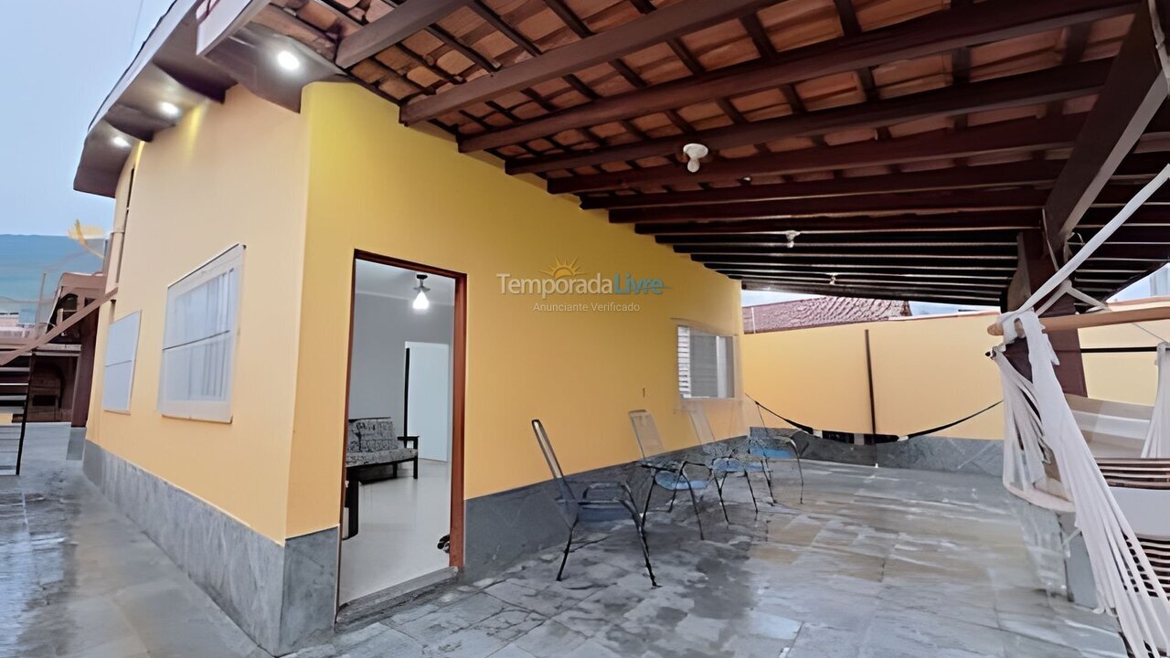Casa para aluguel de temporada em São Sebastião (Enseada)