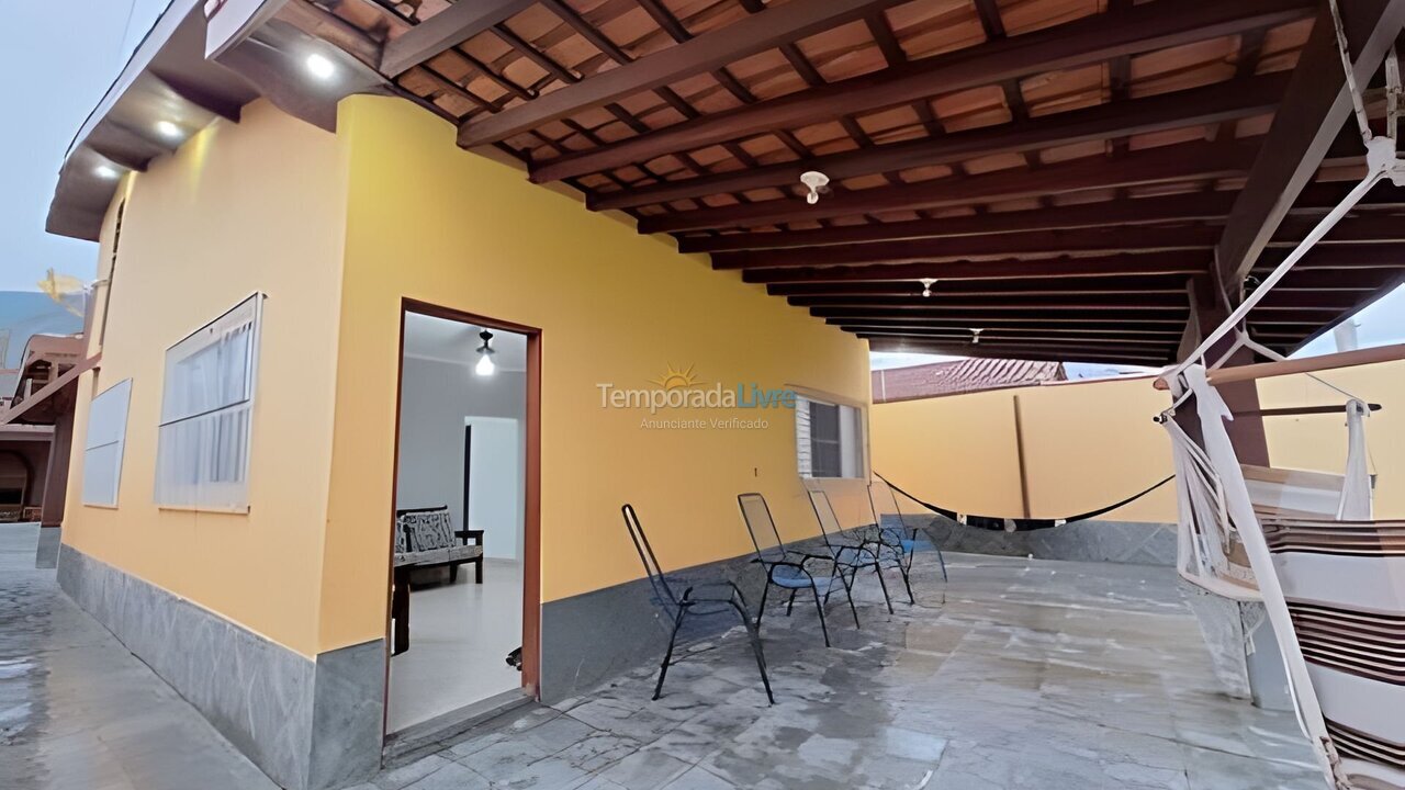 Casa para aluguel de temporada em São Sebastião (Enseada)