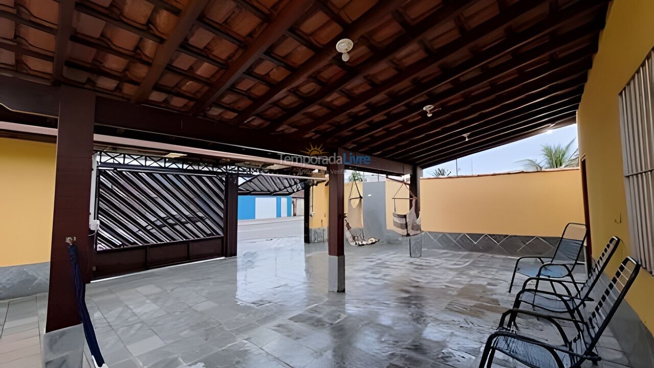 Casa para aluguel de temporada em São Sebastião (Enseada)