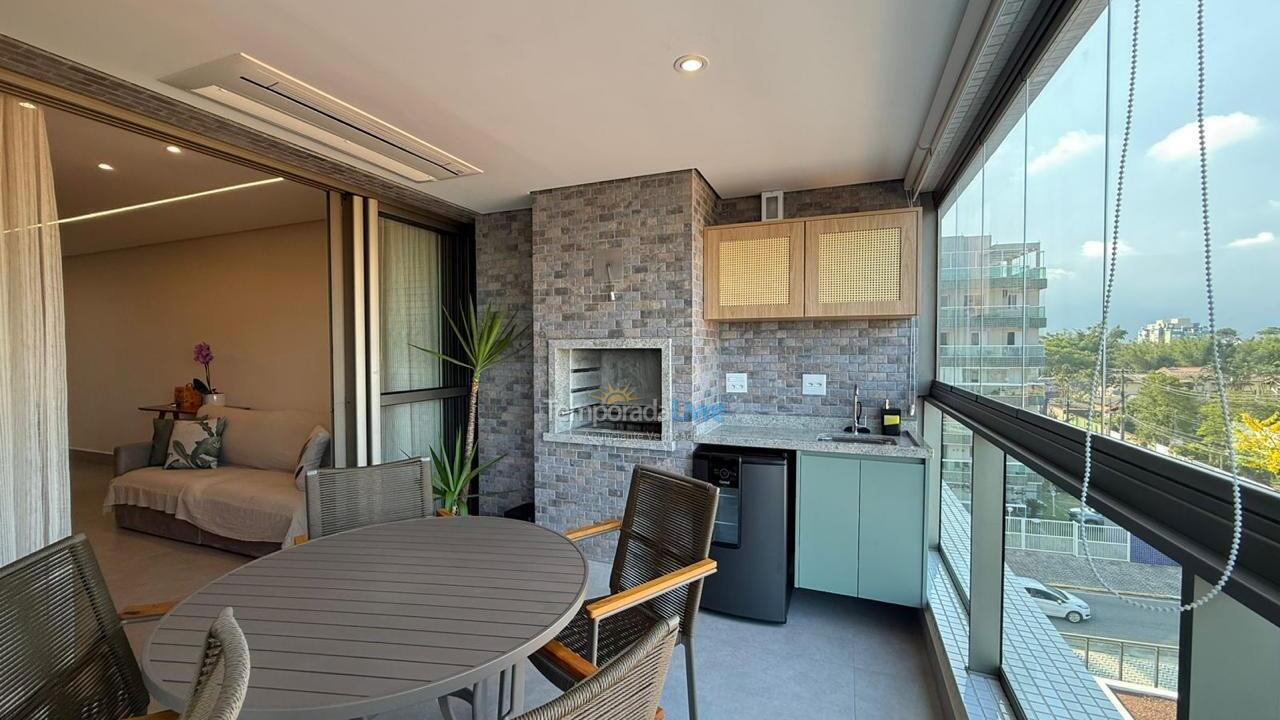 Apartamento para aluguel de temporada em Bertioga (Centro)