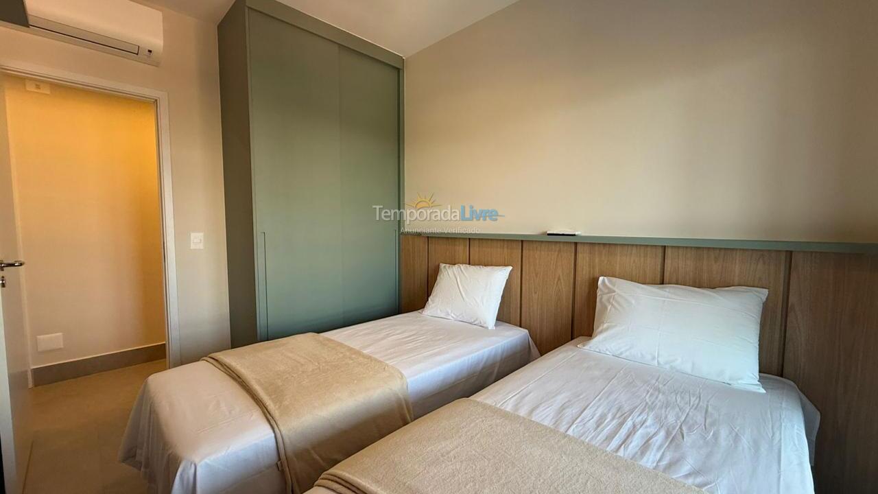 Apartamento para aluguel de temporada em Bertioga (Centro)