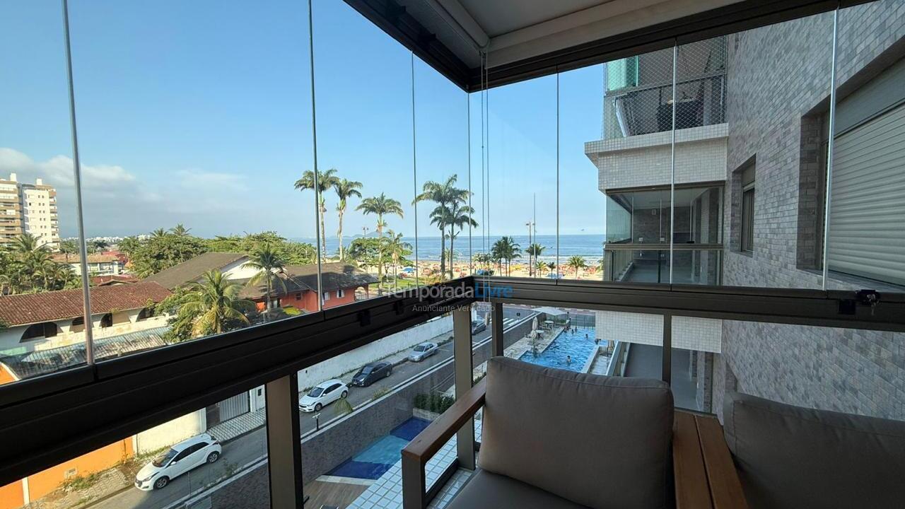 Apartamento para aluguel de temporada em Bertioga (Centro)