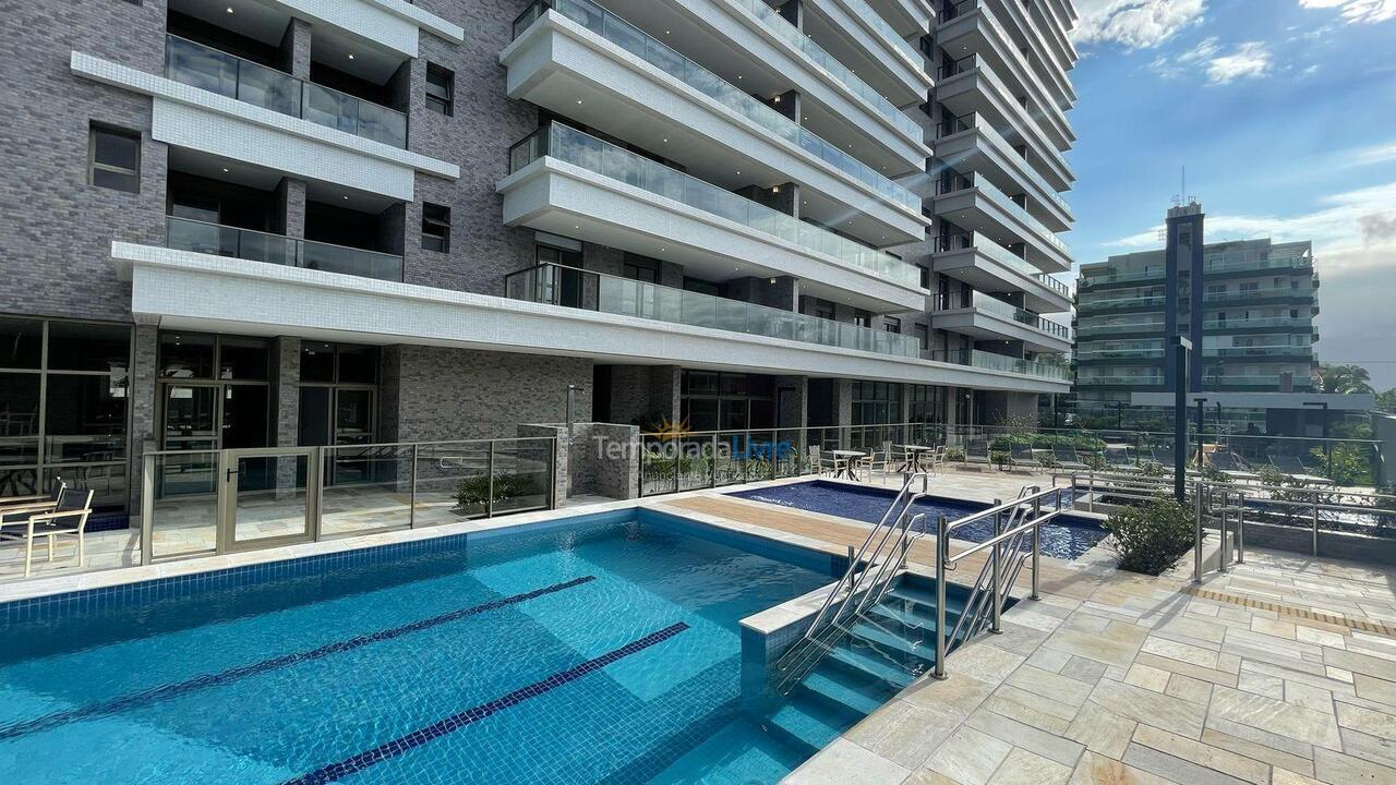 Apartamento para aluguel de temporada em Bertioga (Centro)