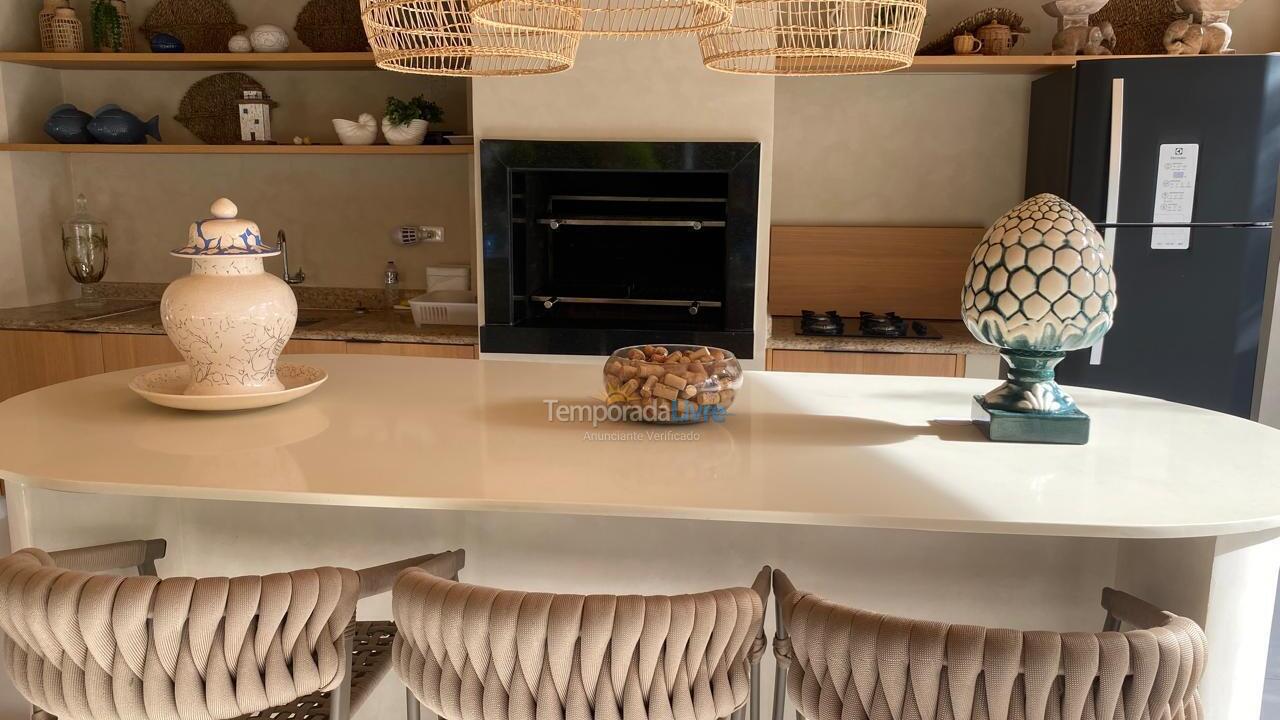 Casa para alquiler de vacaciones em Guarujá (Jardim Acapulco)