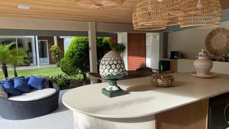Hermosa casa en Jardim Acapulco, con capacidad para 15 personas, a 600 metros de la playa de Pernambuco.