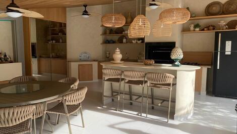 Hermosa casa en Jardim Acapulco, con capacidad para 15 personas, a 600 metros de la playa de Pernambuco.