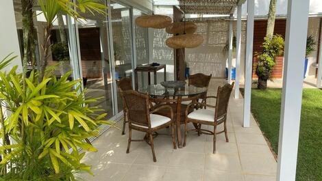 Hermosa casa en Jardim Acapulco, con capacidad para 15 personas, a 600 m de la playa de Pernambuco.