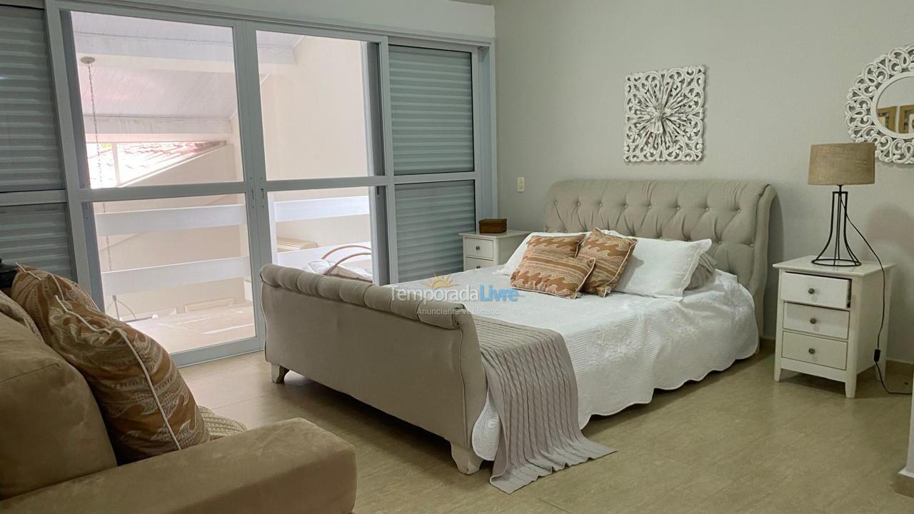 Casa para alquiler de vacaciones em Guarujá (Jardim Acapulco)