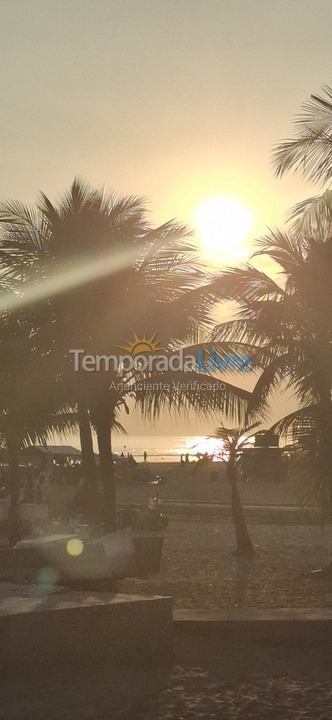 Apartamento para aluguel de temporada em São Paulo (Praia Grande Canto do Forte)