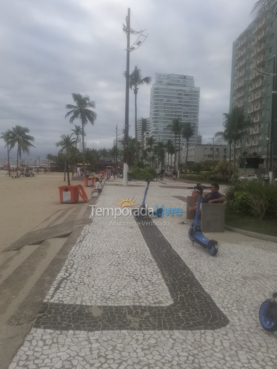 Apartamento para aluguel de temporada em São Paulo (Praia Grande Canto do Forte)
